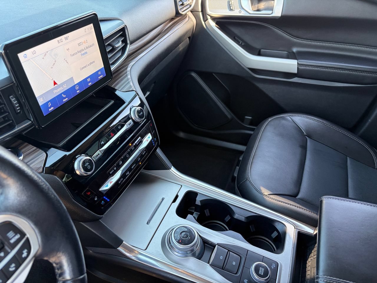 Certified 2022 Ford Explorer Limited w/ Equipment Group 301A AWD/4WD image 25