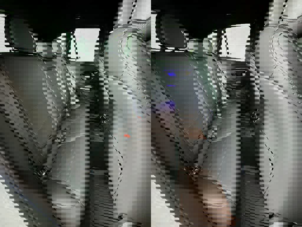 Used 2024 Mercedes-Benz GLC 300 4MATIC image 31