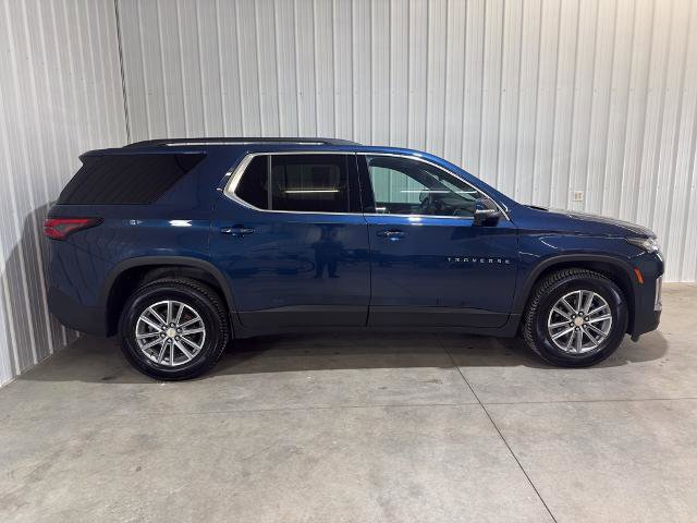Used 2023 Chevrolet Traverse LT image 2