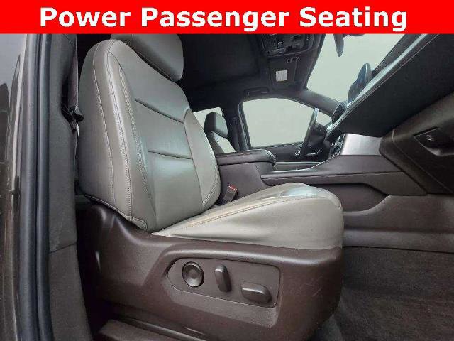 Used 2021 Chevrolet Tahoe LT w/ LT Signature Package image 27