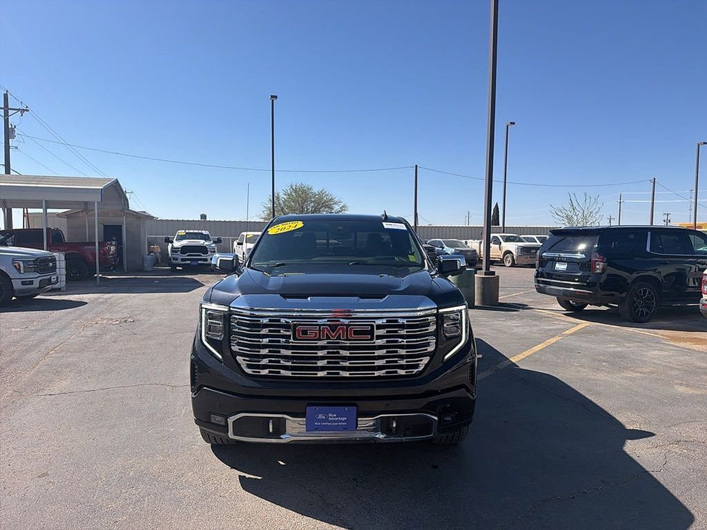 Used 2024 GMC Sierra 1500 Denali image 2