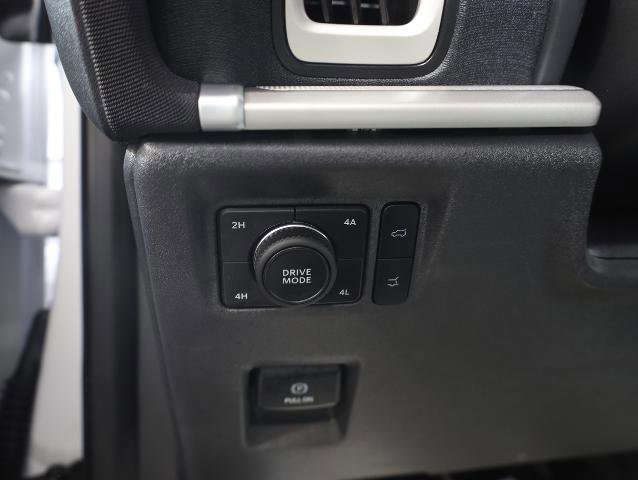 Certified 2025 Ford Expedition Active image 22