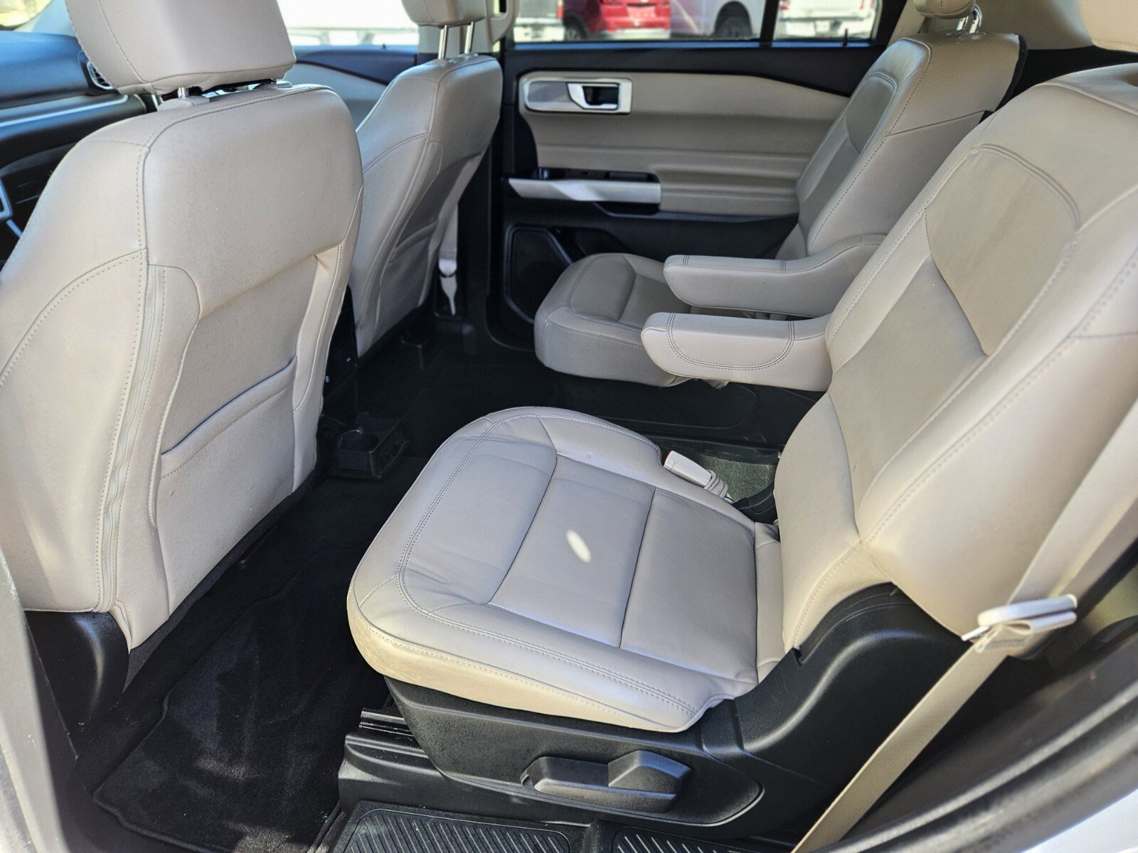 Certified 2023 Ford Explorer XLT w/ Equipment Group 202A image 17