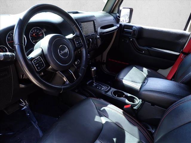 Used 2017 Jeep Wrangler Unlimited Rubicon AWD/4WD image 11