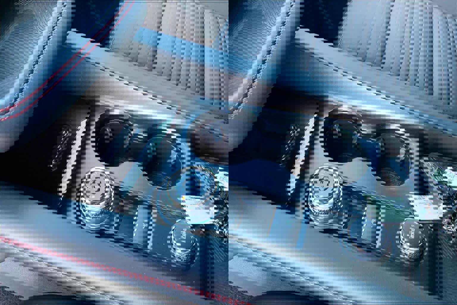 Certified 2025 Ford Explorer ST-Line RWD image 16