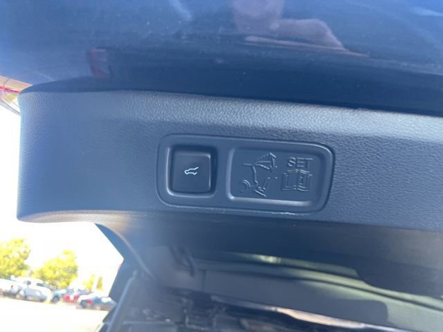 Certified 2022 Ford Expedition Max Limited w/ Equipment Group 304A image 13