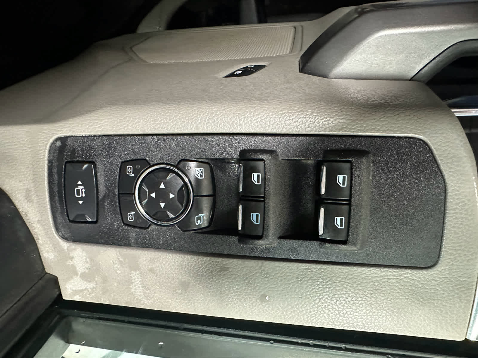 Certified 2020 Ford F250 XLT w/ XLT Premium Package image 16