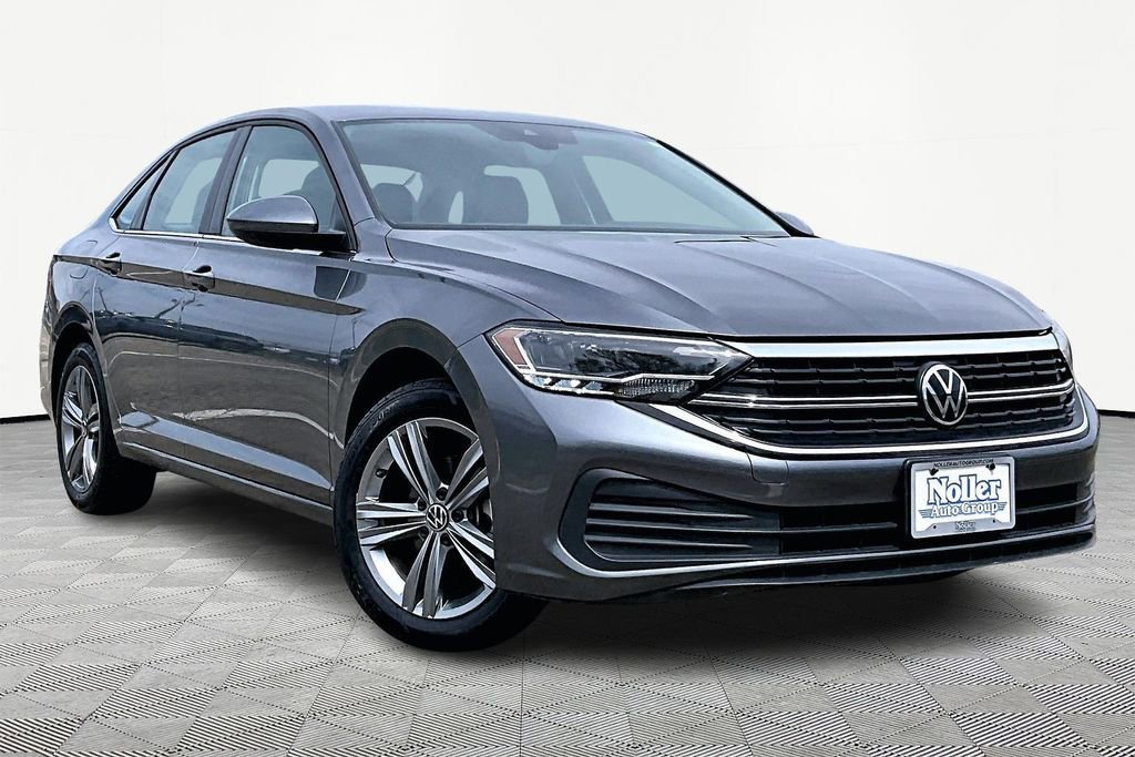 Used 2024 Volkswagen Jetta SE FWD image 5