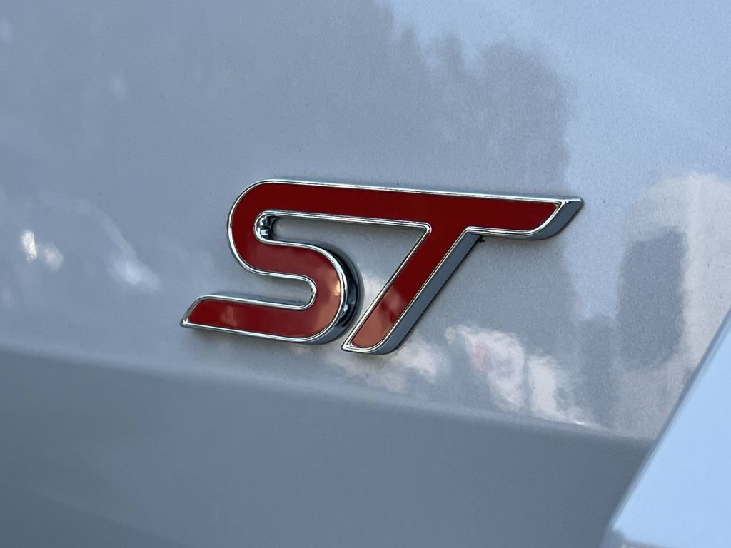 Certified 2026 Ford Explorer ST AWD/4WD image 36