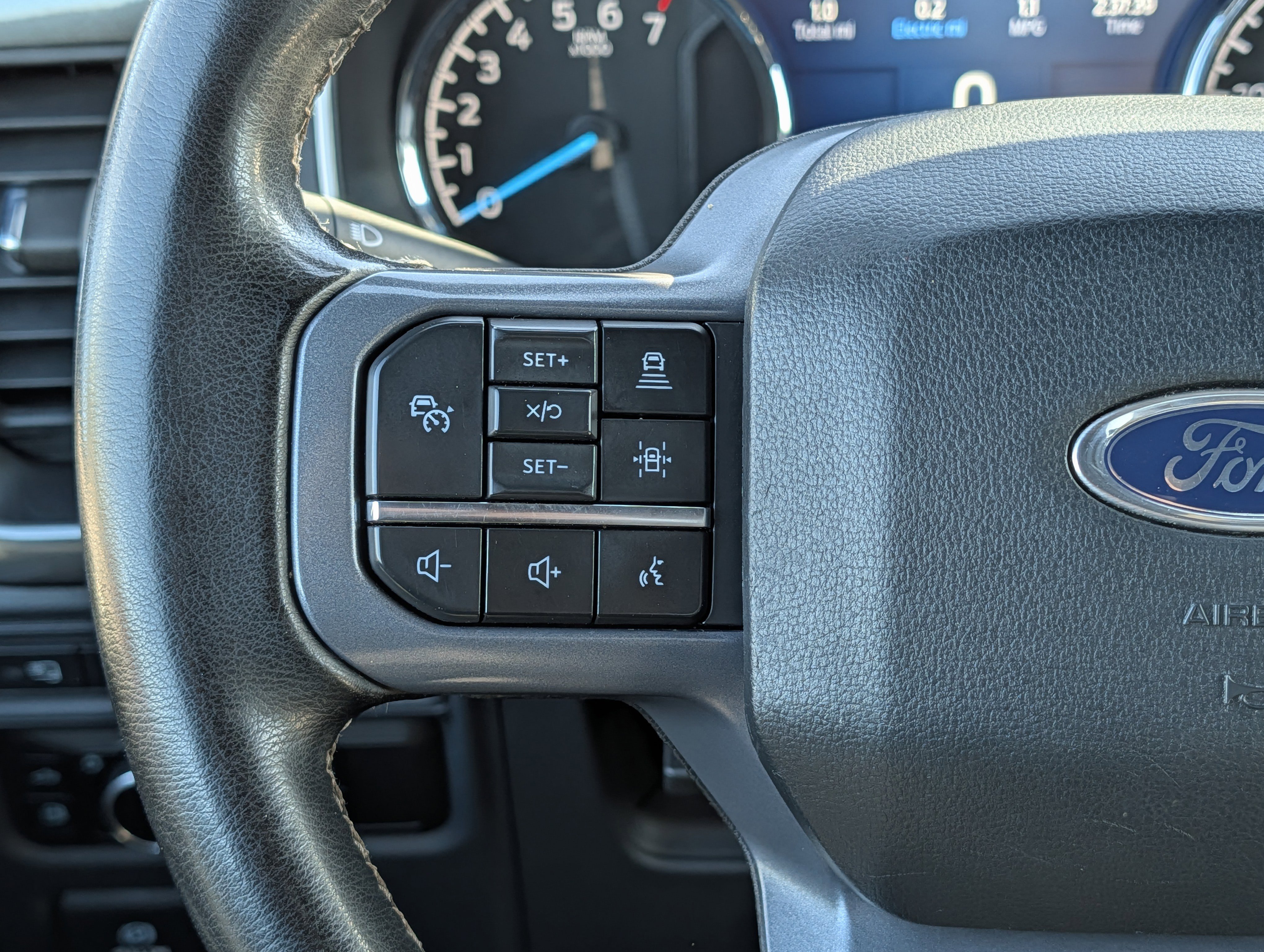 Certified 2023 Ford F150 XLT w/ Equipment Group 302A High image 25