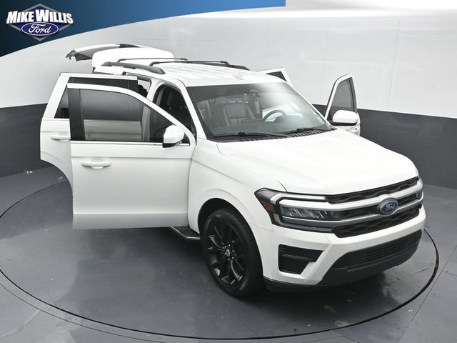 Certified 2022 Ford Expedition XLT RWD image 25