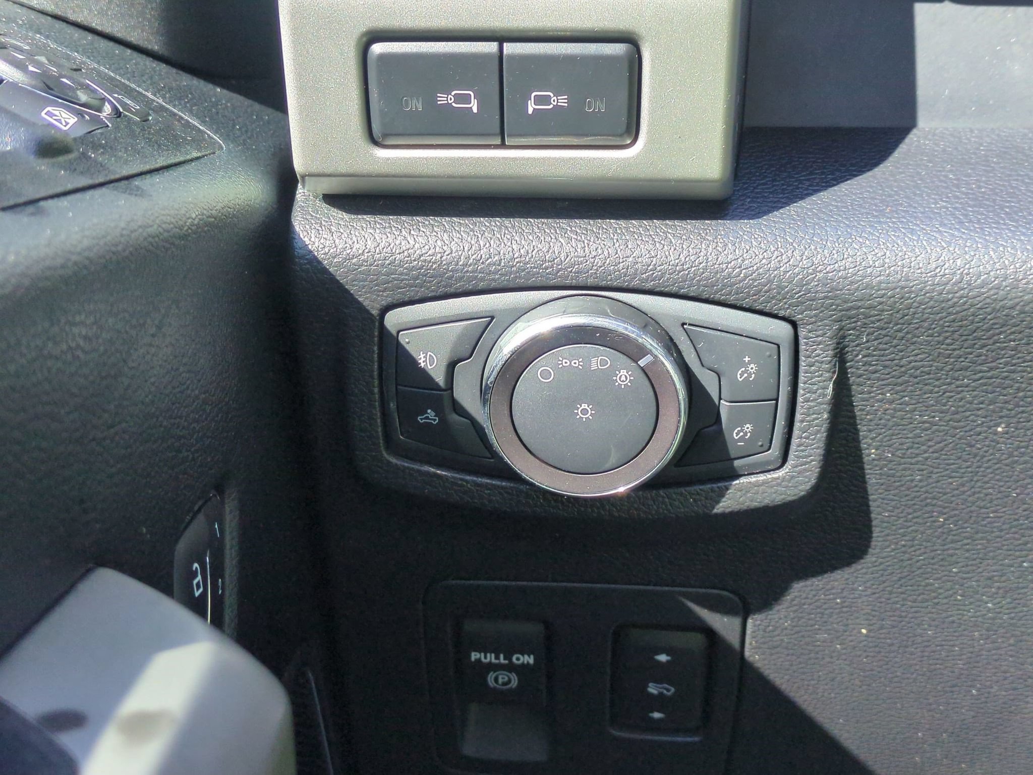 Certified 2019 Ford F150 Lariat RWD image 14