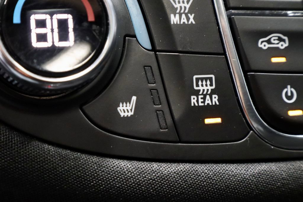 Used 2023 Chevrolet Malibu LT image 11