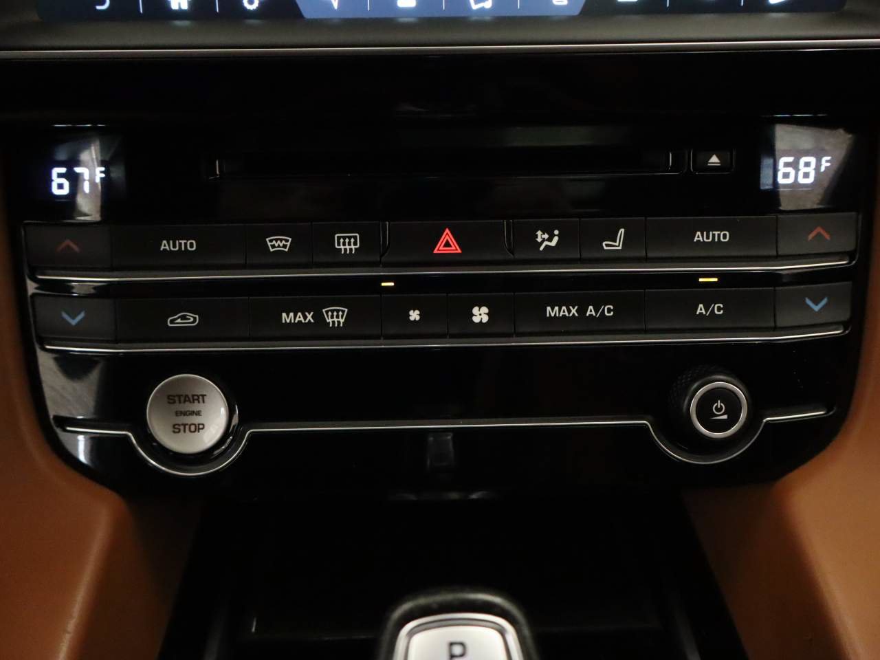 Used 2020 Jaguar F-PACE SVR AWD/4WD image 11