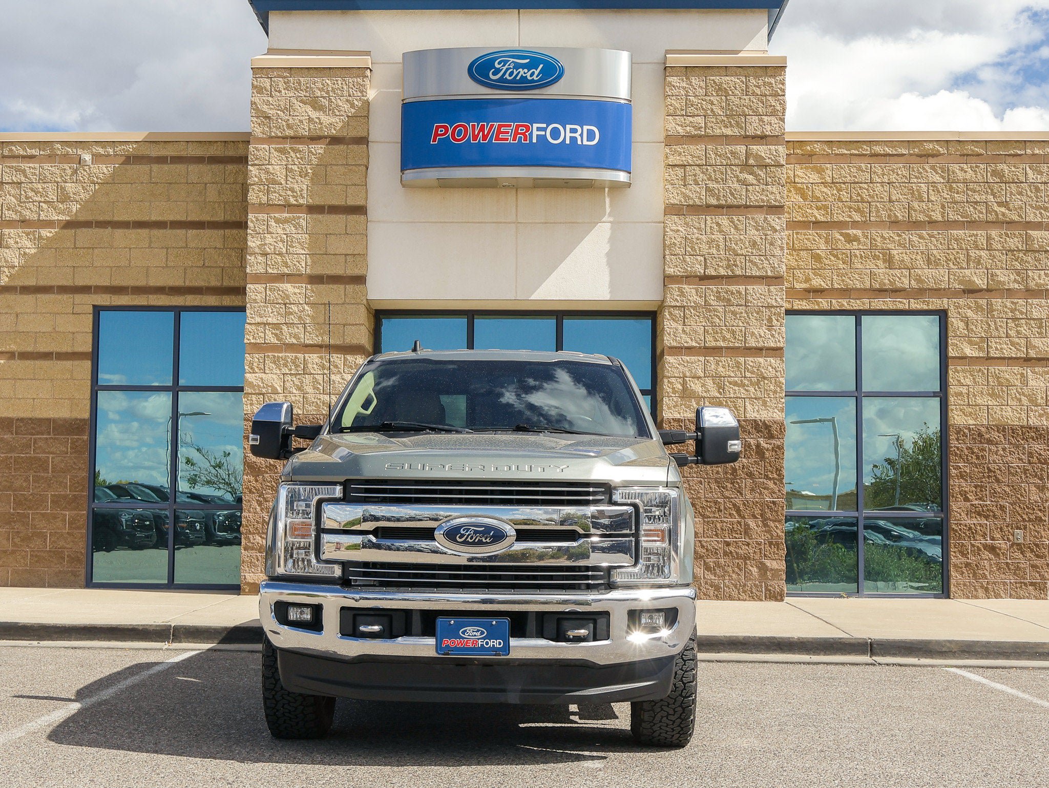 Certified 2019 Ford F250 Lariat w/ Chrome Package AWD/4WD image 3