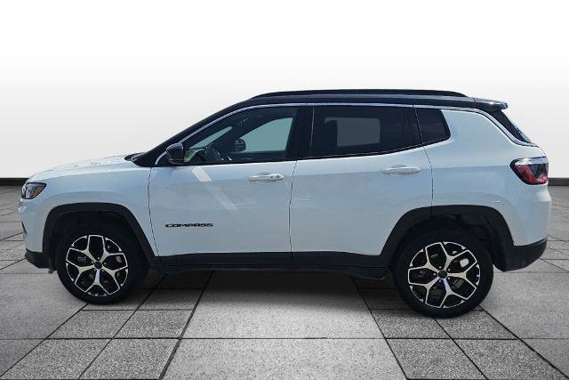 Used 2025 Jeep Compass Limited AWD/4WD image 8