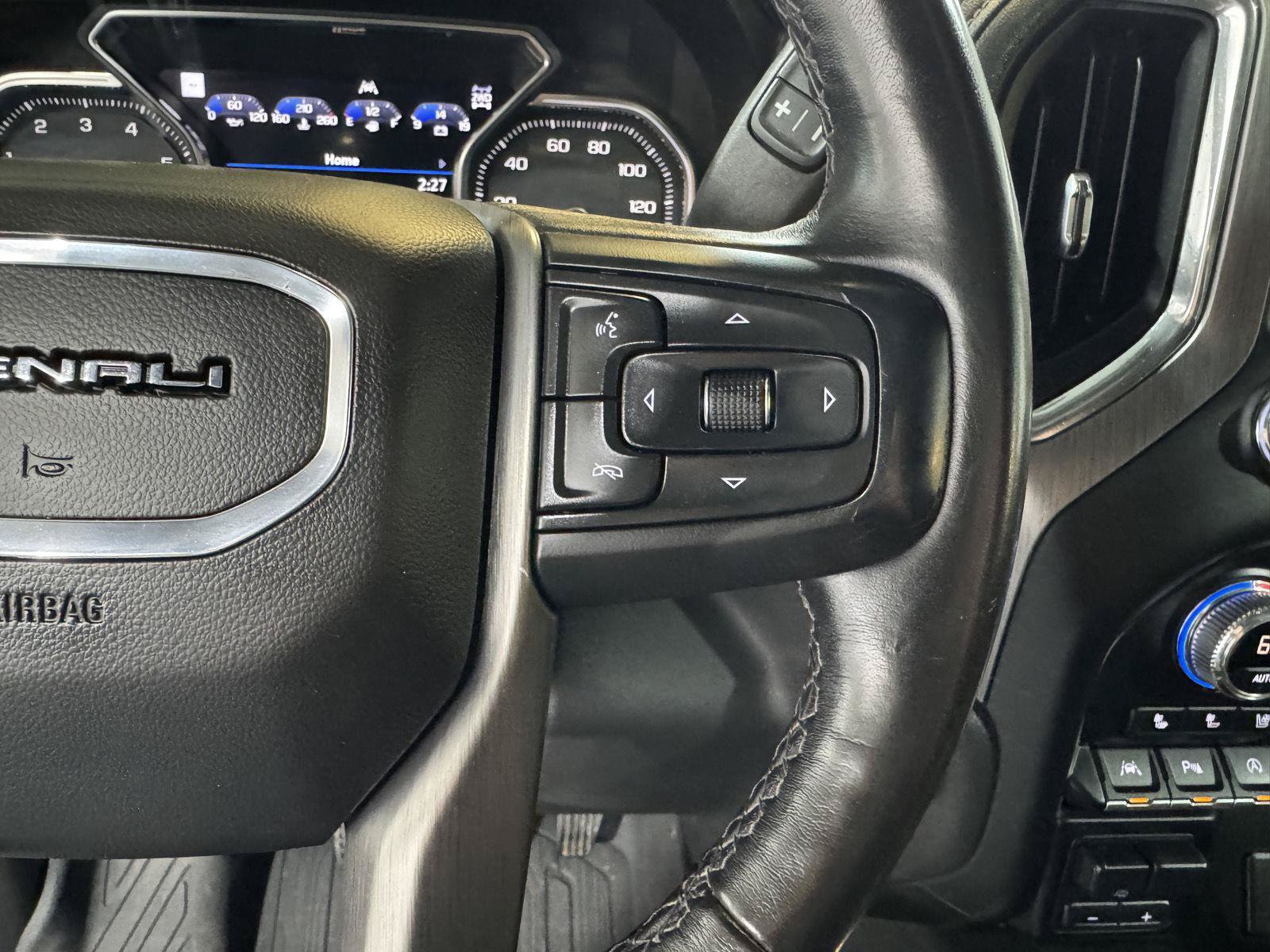 Used 2020 GMC Sierra 1500 Denali w/ Denali Ultimate Package AWD/4WD image 15