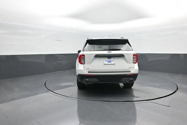 Certified 2024 Ford Explorer XLT w/ Equipment Group 202A AWD/4WD image 6