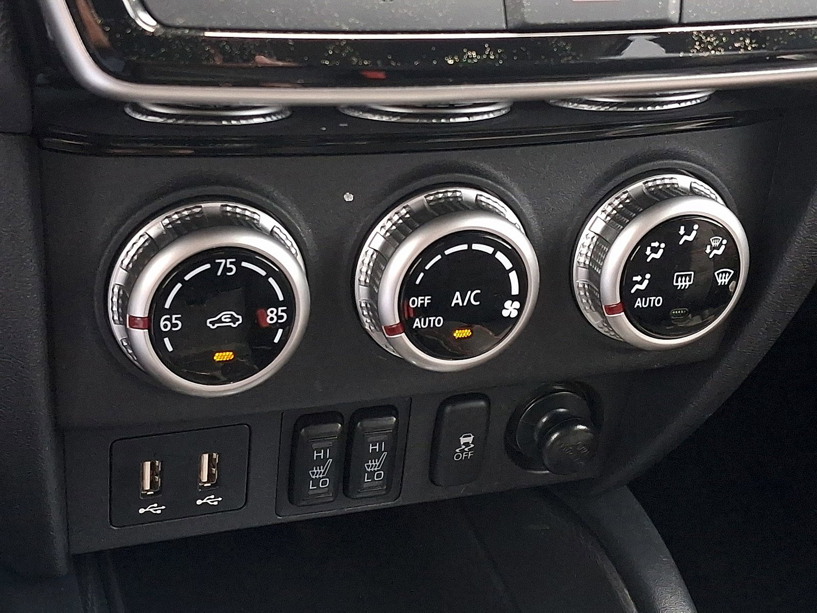 Used 2025 Mitsubishi Outlander Sport SE AWD/4WD image 14