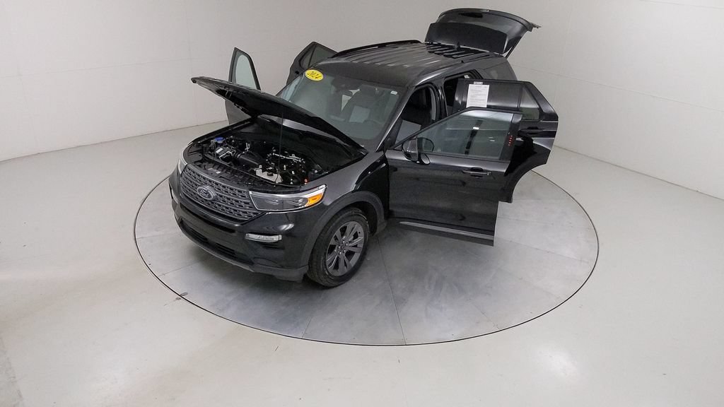 Certified 2024 Ford Explorer XLT w/ Equipment Group 202A AWD/4WD image 44