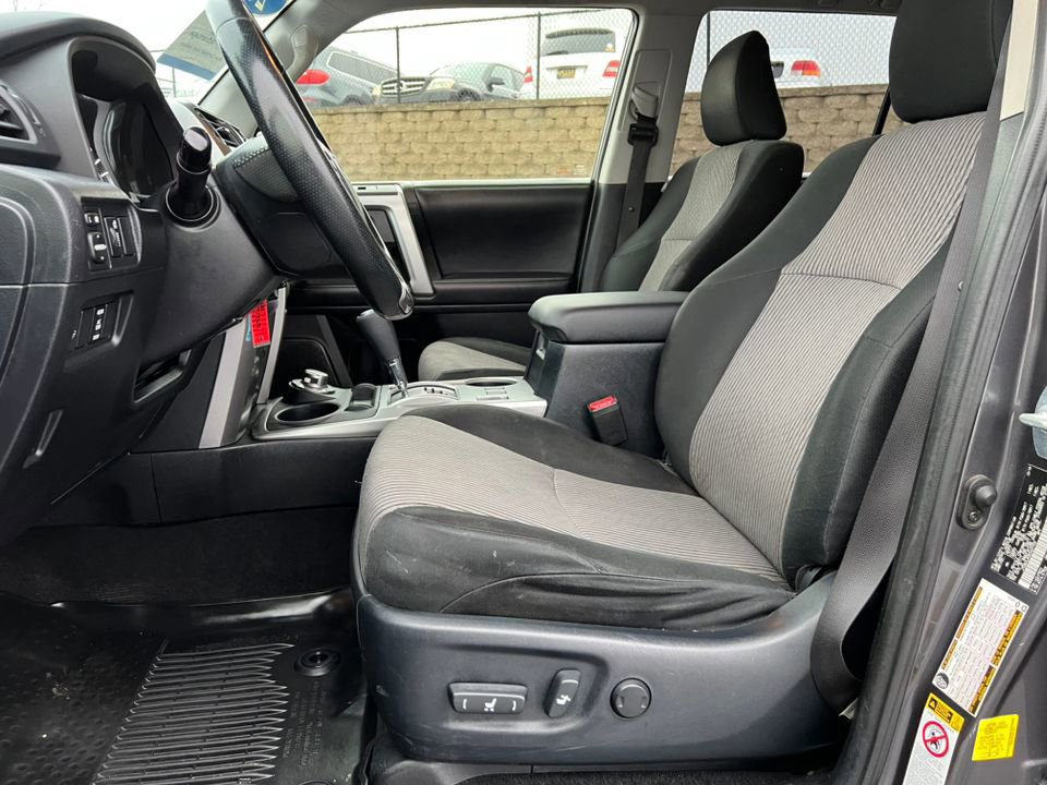 Used 2019 Toyota 4Runner SR5 image 9