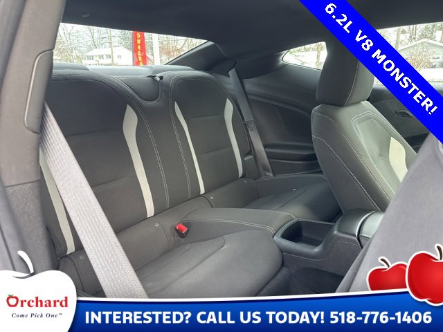 Used 2021 Chevrolet Camaro LT w/ Technology Package image 12