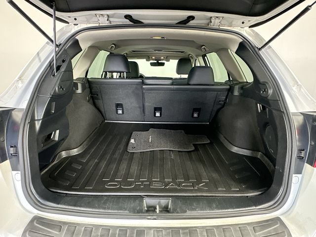 Used 2019 Subaru Outback 2.5i Limited AWD/4WD image 32