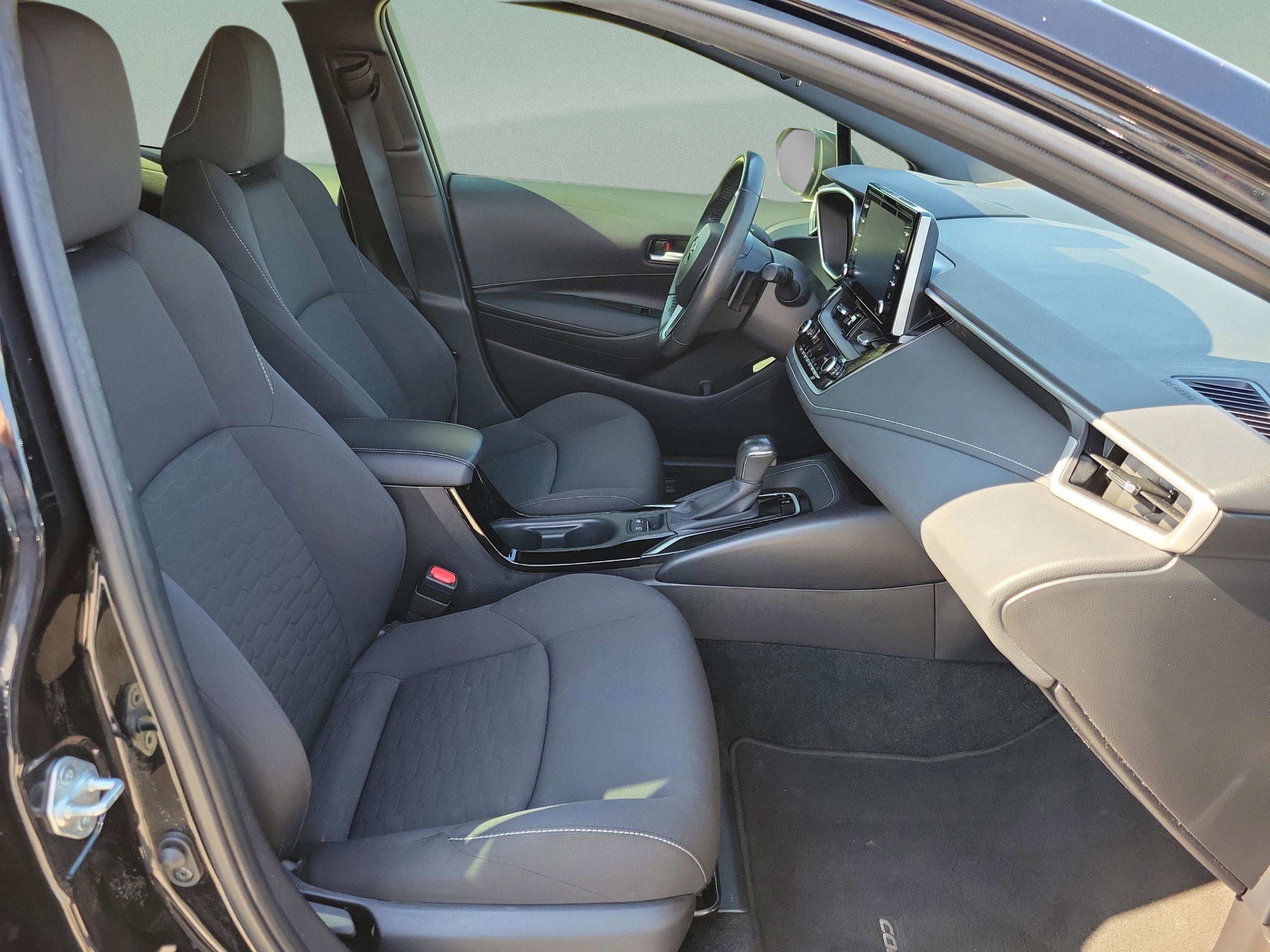 Used 2021 Toyota Corolla SE image 25