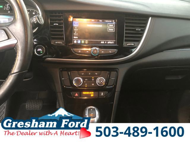 Used 2022 Buick Encore Preferred image 24