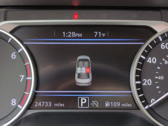 Used 2025 Nissan Sentra SV image 32