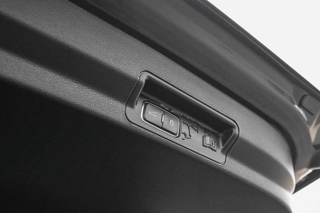 Certified 2023 Ford Explorer XLT w/ Equipment Group 202A image 20