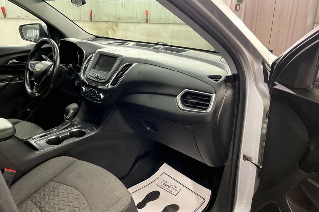 Used 2022 Chevrolet Equinox LT AWD/4WD image 18