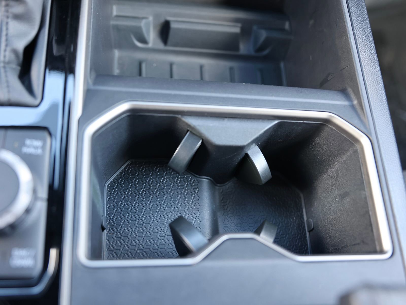 Used 2025 Toyota Tundra SR5 w/ TRD Off-Road Package AWD/4WD image 34