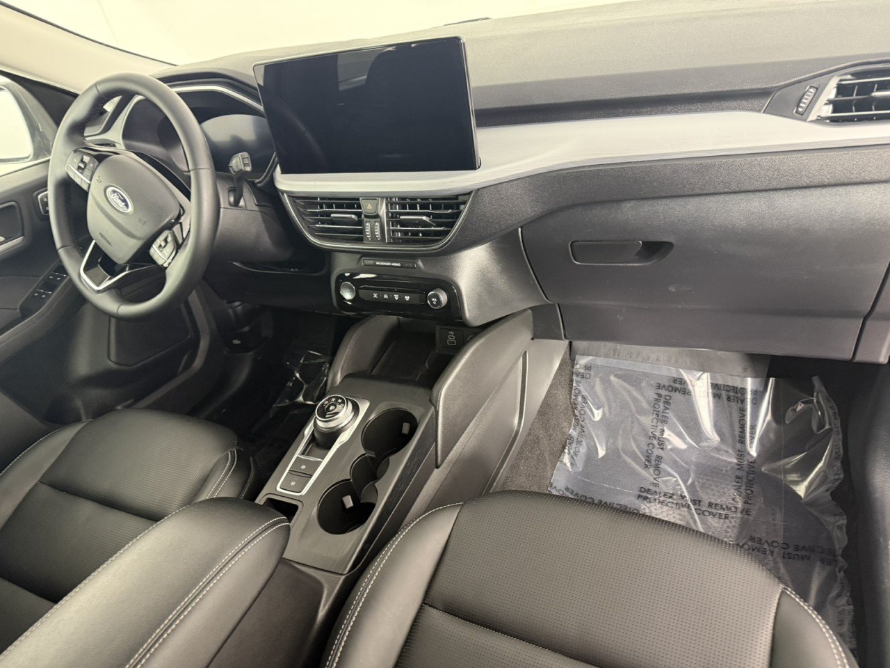 Certified 2025 Ford Escape Platinum AWD/4WD image 11