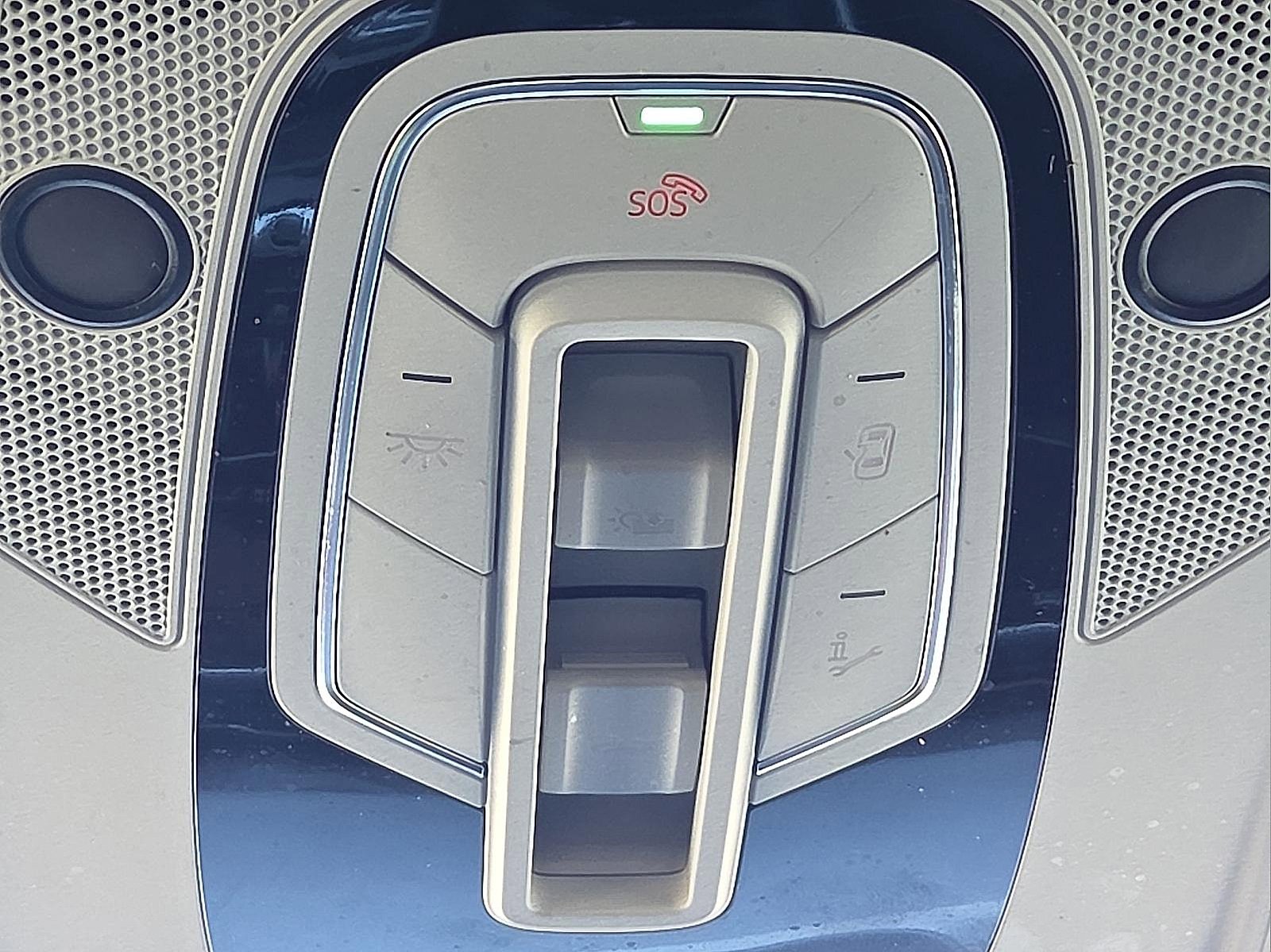 Used 2022 Audi Q8 Premium Plus image 20