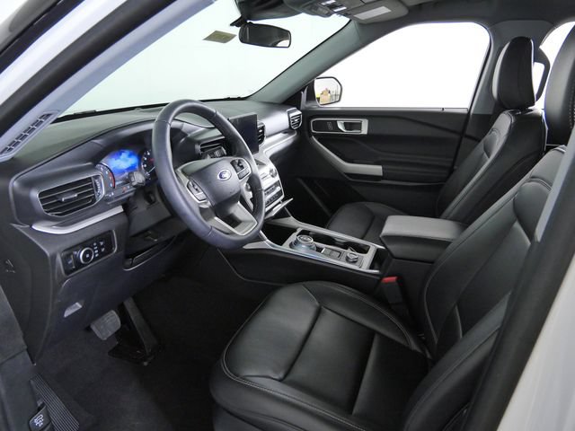 Certified 2024 Ford Explorer XLT w/ Equipment Group 202A AWD/4WD image 20