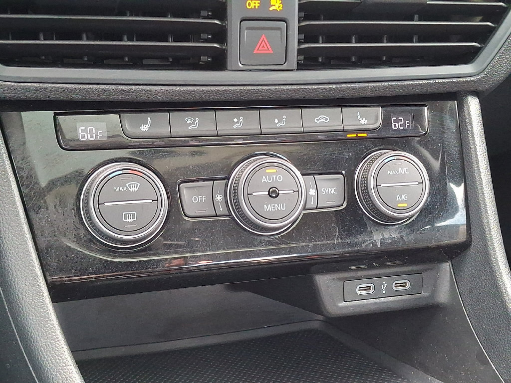 Used 2023 Volkswagen Jetta SE FWD image 18