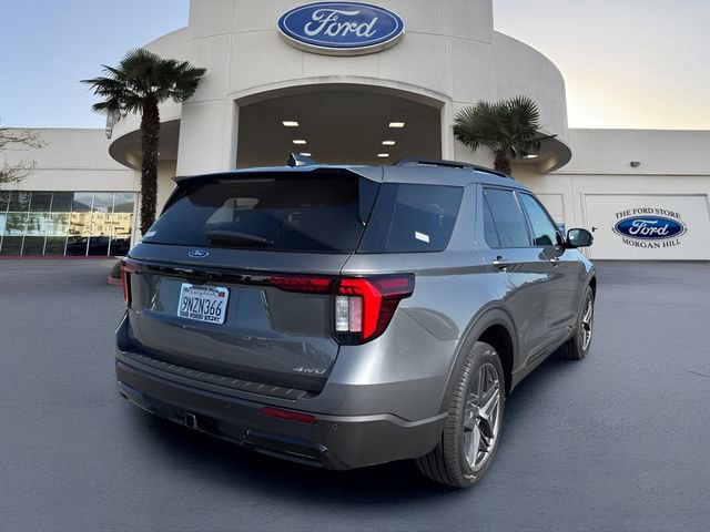 Certified 2025 Ford Explorer ST-Line w/ ST-Line Street Pack AWD/4WD image 3