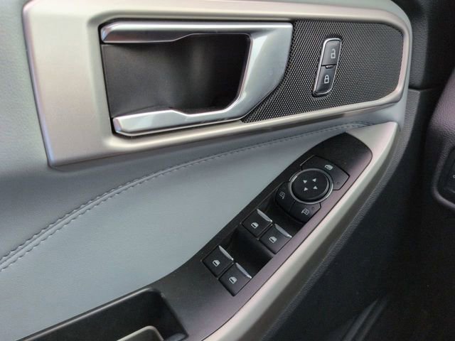 Certified 2022 Ford Explorer XLT w/ Equipment Group 202A image 32