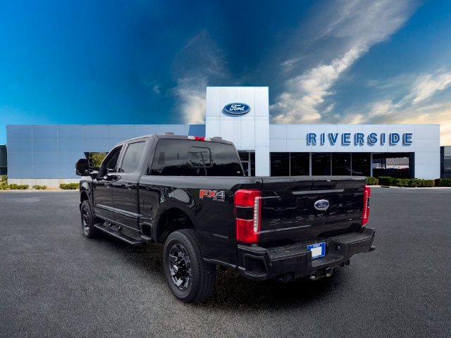 Certified 2023 Ford F250 Lariat w/ Lariat Ultimate Package AWD/4WD image 5