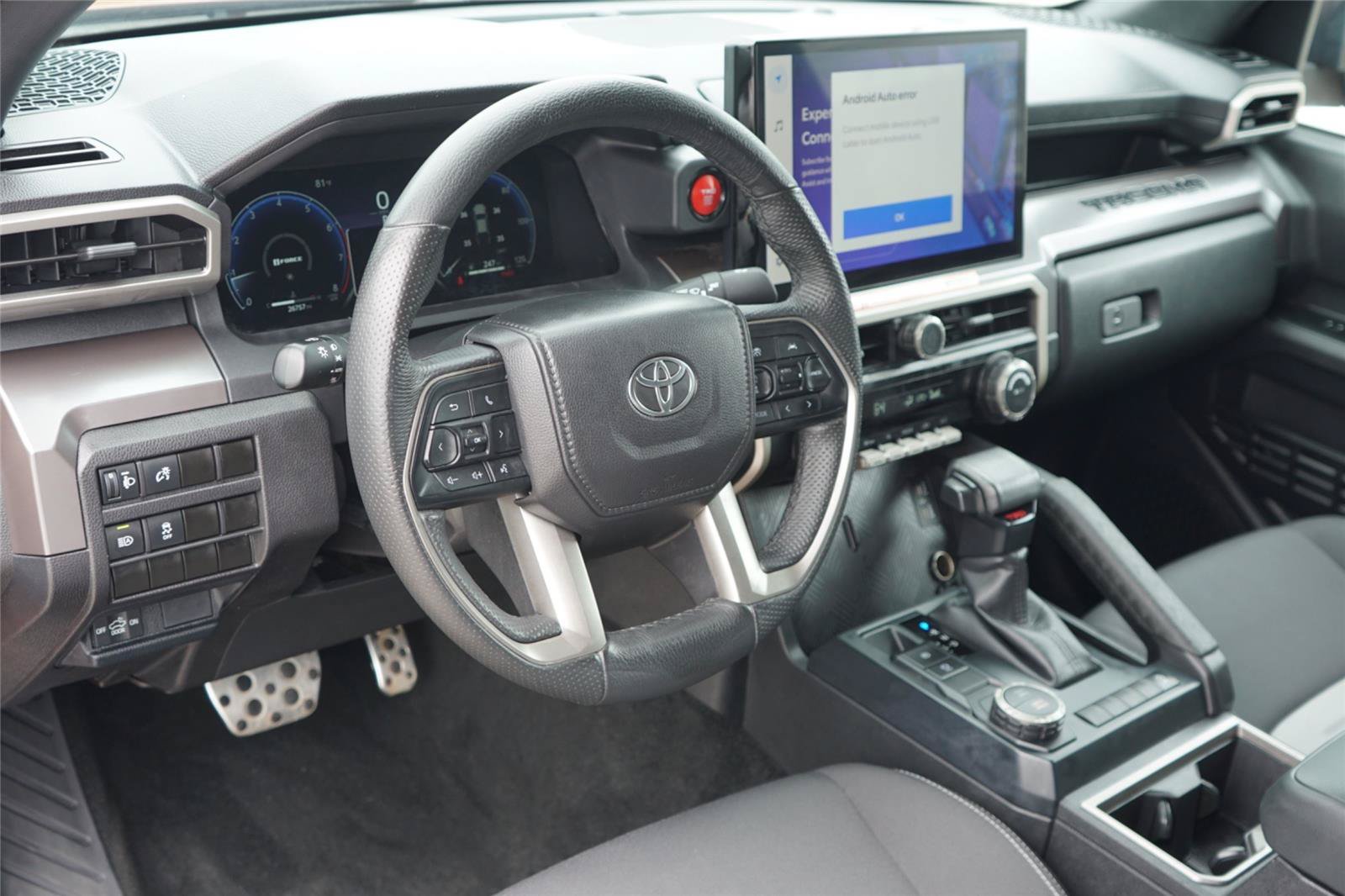 Used 2025 Toyota Tacoma TRD Sport RWD image 9