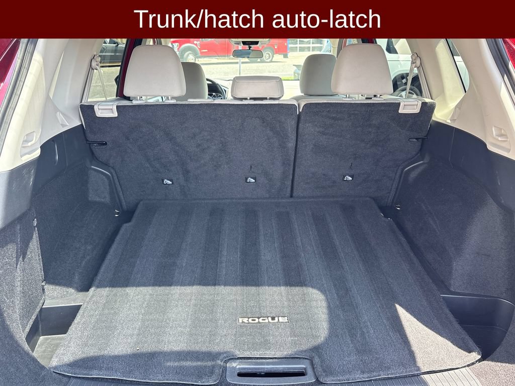 Used 2025 Nissan Rogue SV AWD/4WD image 24