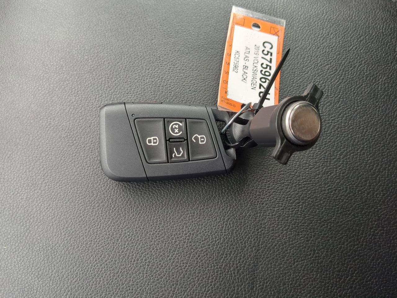 Used 2019 Volkswagen Atlas SEL FWD image 27