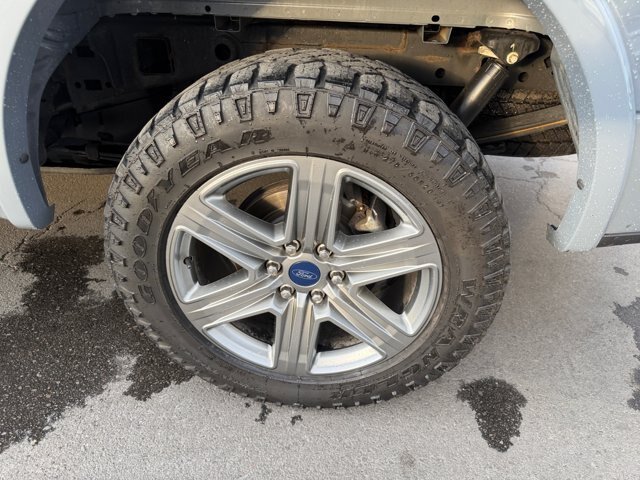 Certified 2019 Ford F150 XLT w/ Equipment Group 302A Luxury AWD/4WD image 26