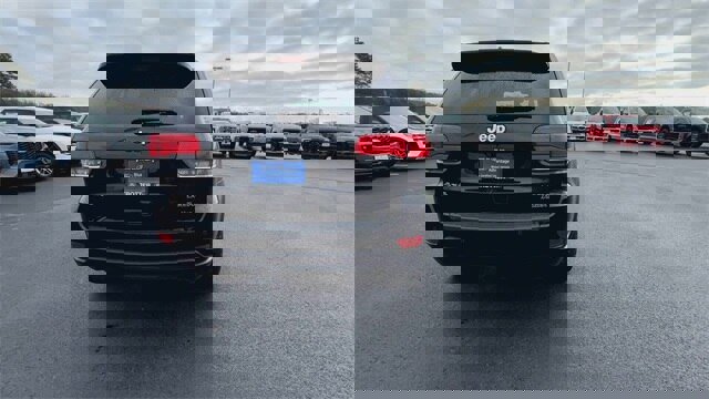 Used 2018 Jeep Grand Cherokee Laredo image 7