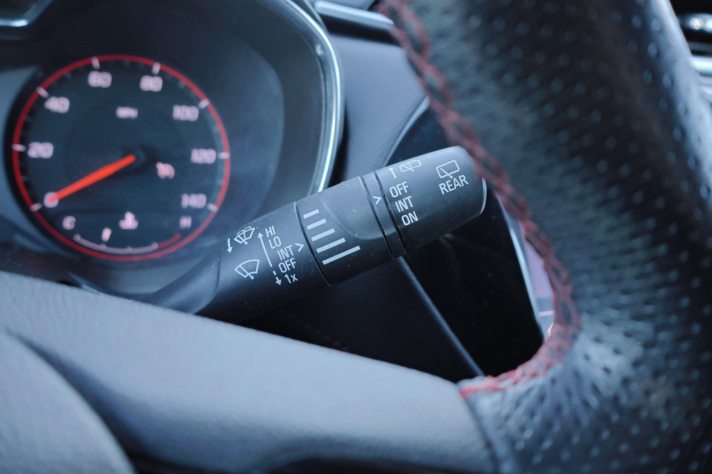 Used 2022 Chevrolet TrailBlazer RS w/ Sun and Liftgate Package image 34