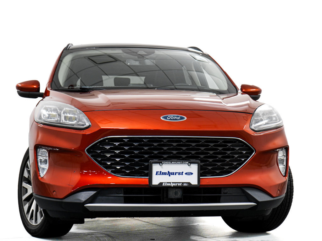 Certified 2020 Ford Escape Titanium AWD/4WD image 3