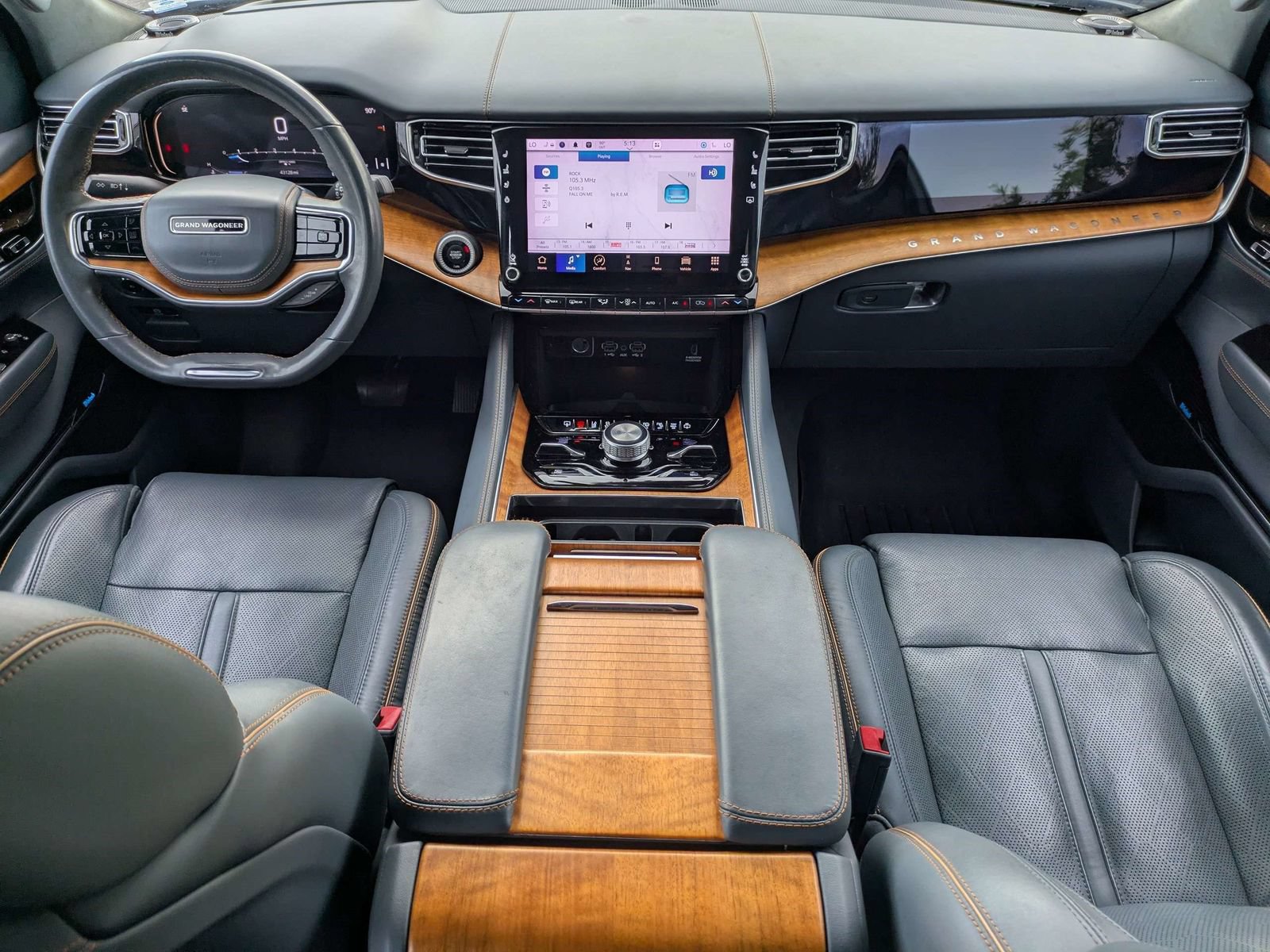 Used 2022 Jeep Grand Wagoneer Series II w/ Premium Group II AWD/4WD image 9