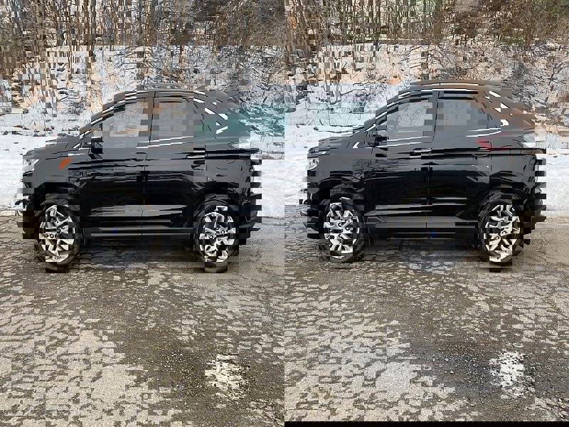 Certified 2018 Ford Edge Titanium w/ Technology Package image 2