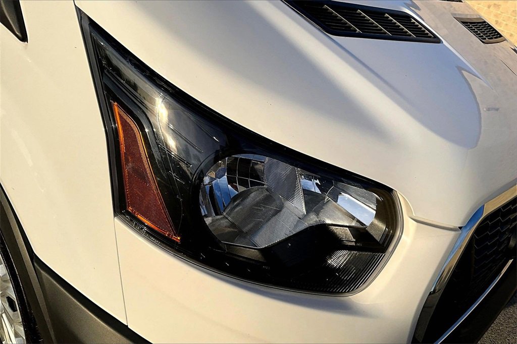 Certified 2023 Ford Transit 250 Base w/ Exterior Upgrade Package image 26